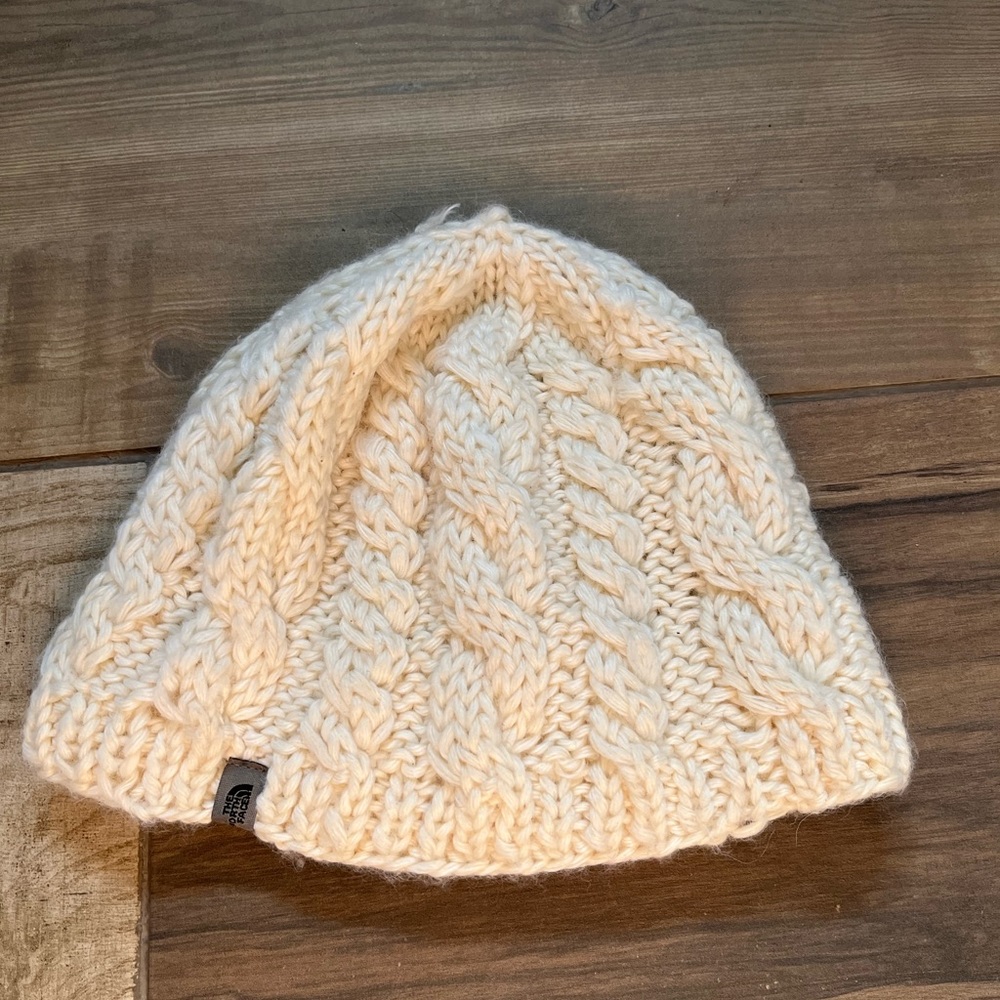 Womens Northface cable knit winter hat